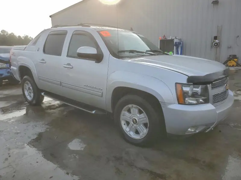 2013 CHEVROLET AVALANCHE LT  