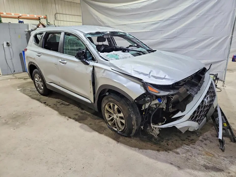 2019 HYUNDAI SANTA FE SE  