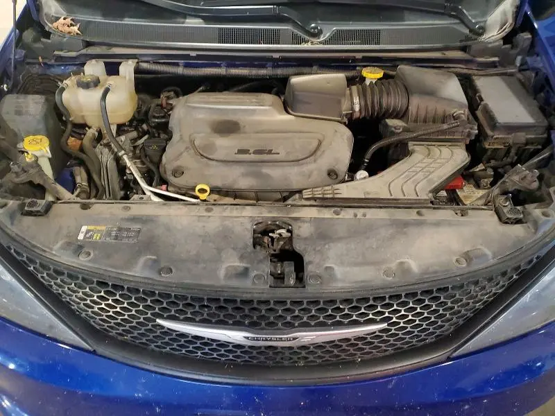 2021 CHRYSLER VOYAGER LX  