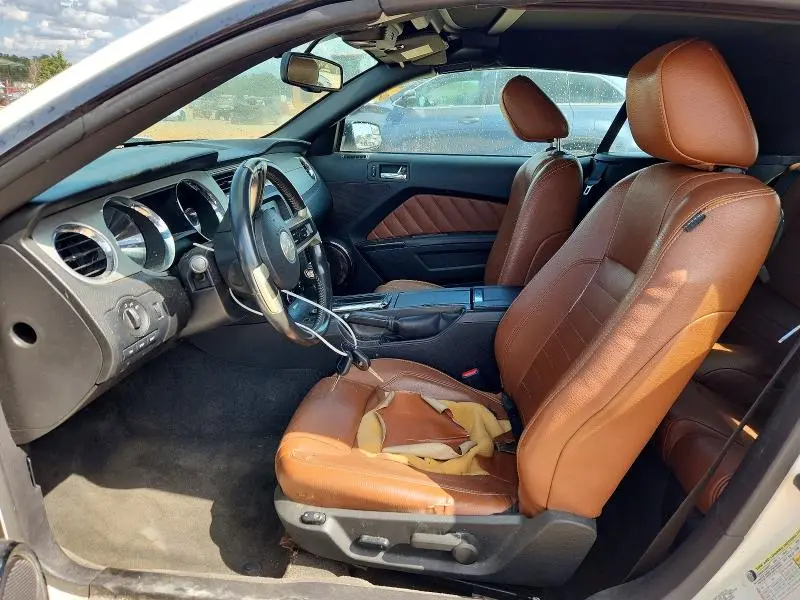 2011 FORD MUSTANG   