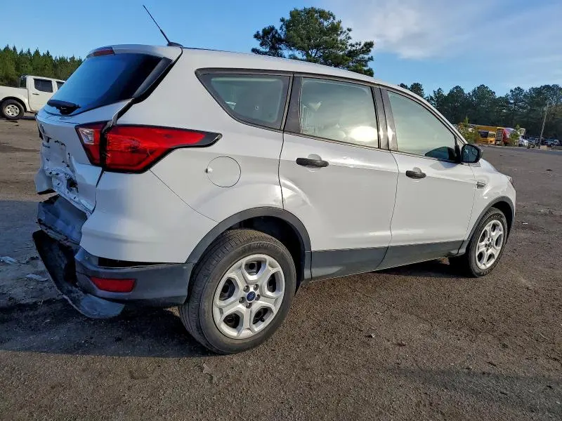 2019 FORD ESCAPE S  