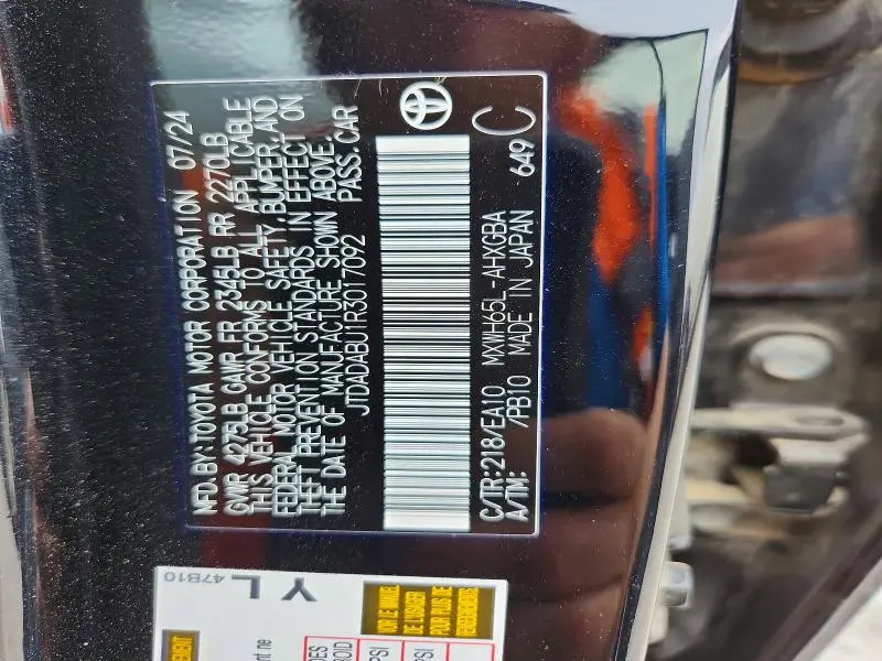 2024 TOYOTA PRIUS XLE  