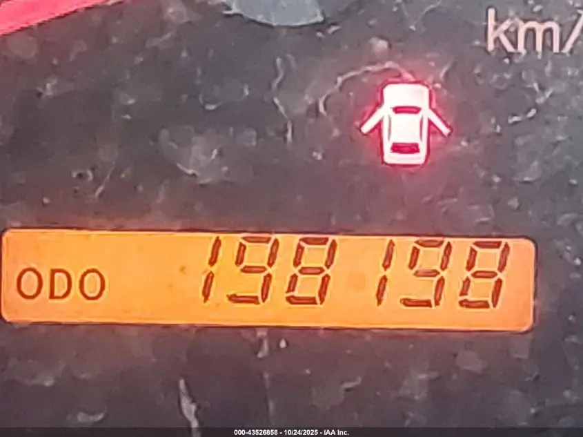 2011 TOYOTA TUNDRA GRADE 5.7L V8