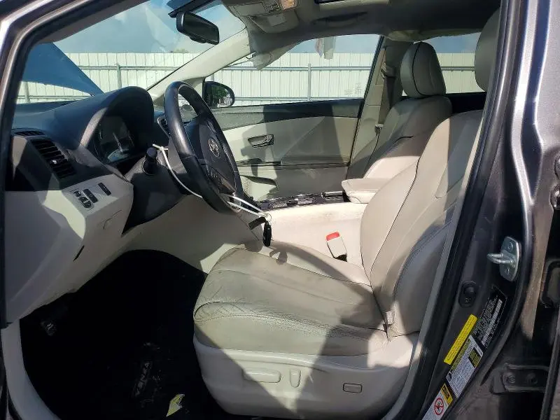2013 TOYOTA VENZA XLE  