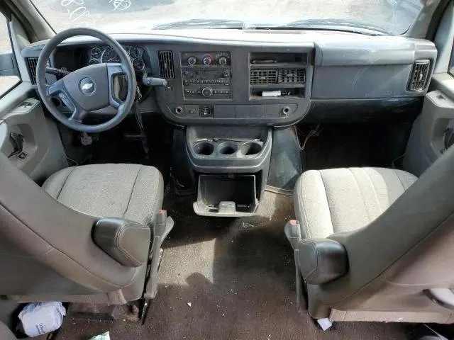 2010 CHEVROLET EXPRESS G3500 LT  