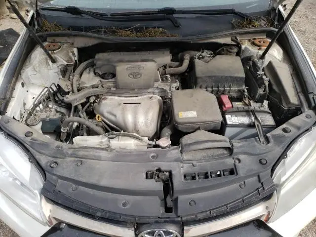 2016 TOYOTA CAMRY LE  