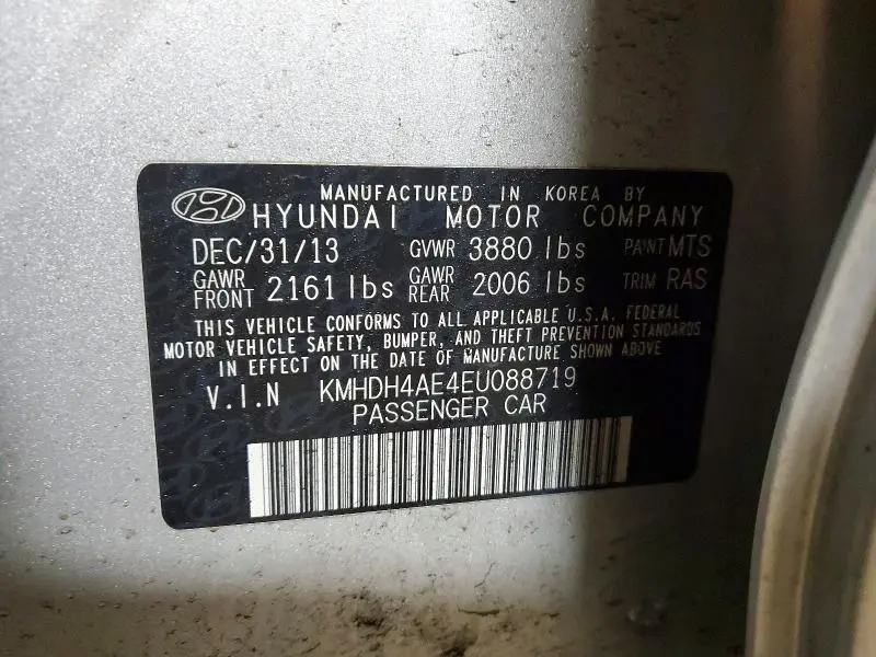 2014 HYUNDAI ELANTRA SE  