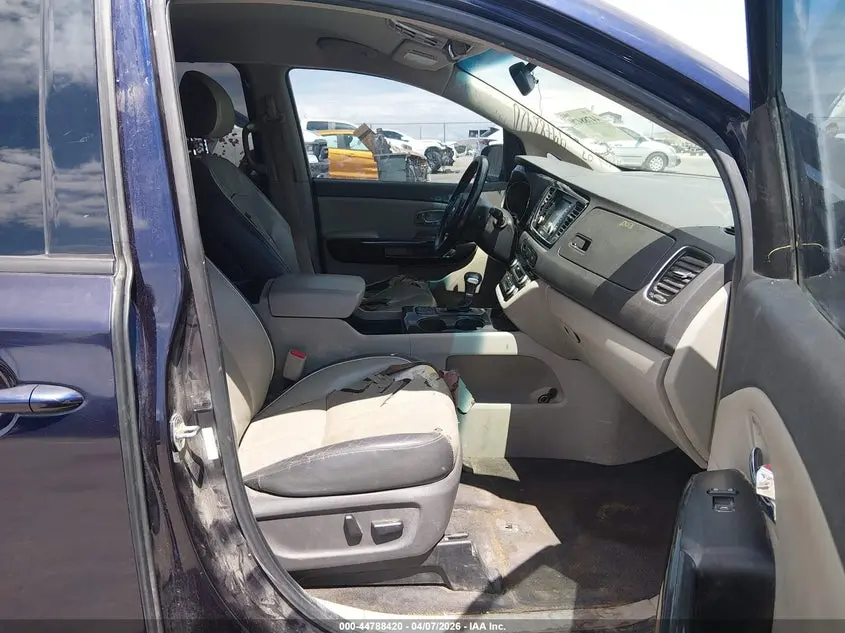 2018 KIA SEDONA EX