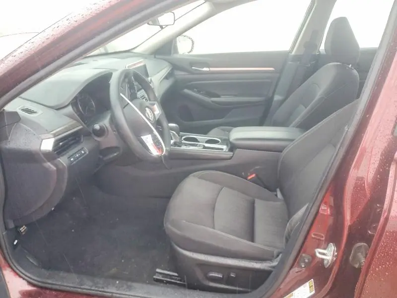 2023 NISSAN ALTIMA SV  