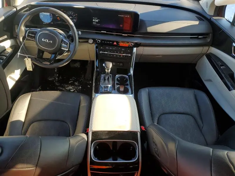 2024 KIA CARNIVAL SX  