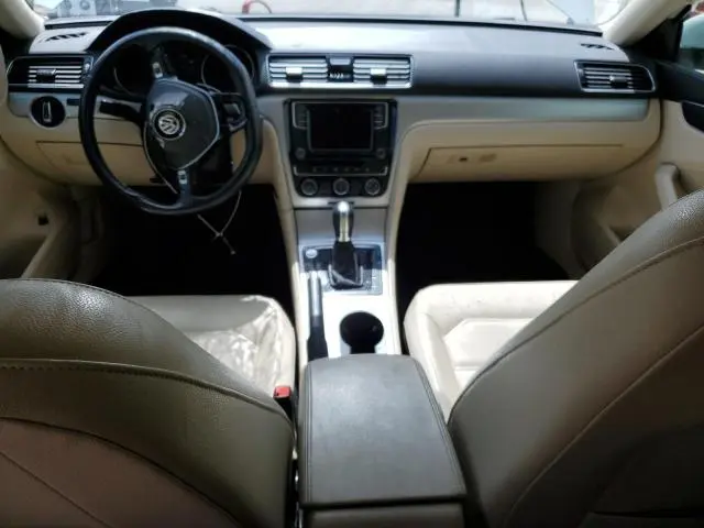 2019 VOLKSWAGEN PASSAT WOLFSBURG  