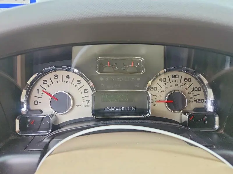 2011 FORD EXPEDITION XLT  