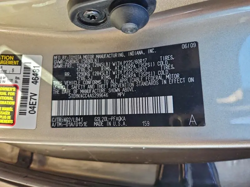 2010 TOYOTA SIENNA XLE  