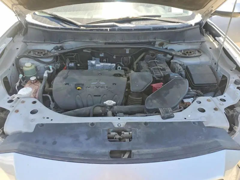 2010 MITSUBISHI OUTLANDER ES  
