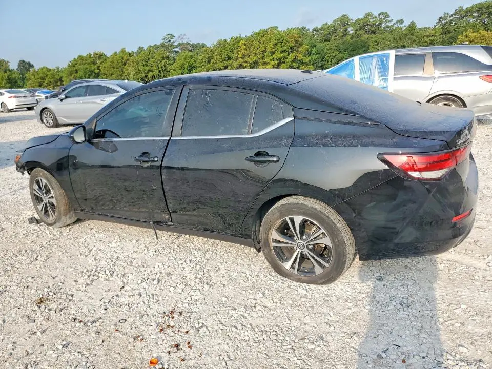 2022 NISSAN SENTRA SV  