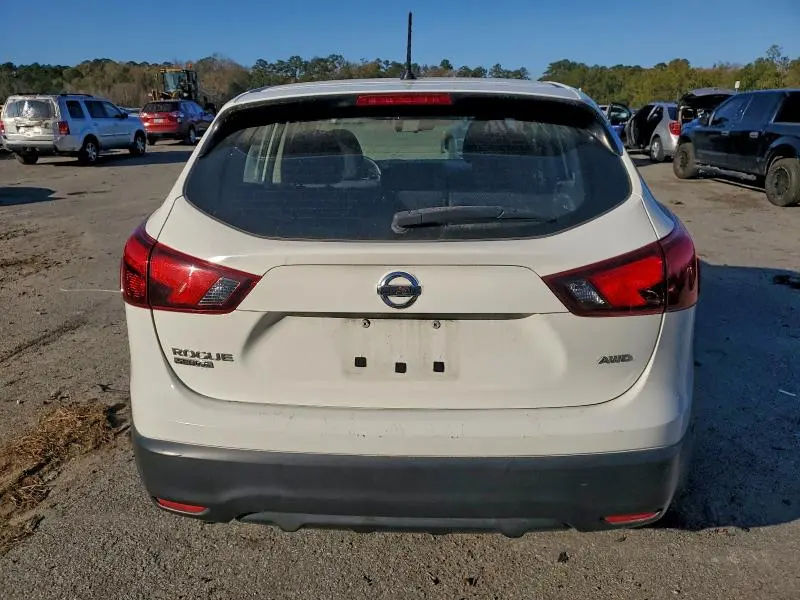 2018 NISSAN ROGUE SPORT S  