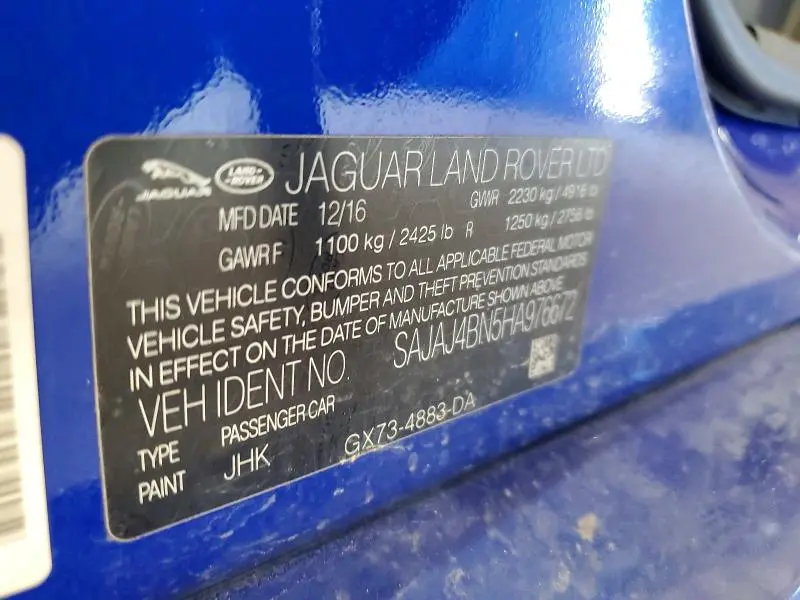 2017 JAGUAR XE PREMIUM  
