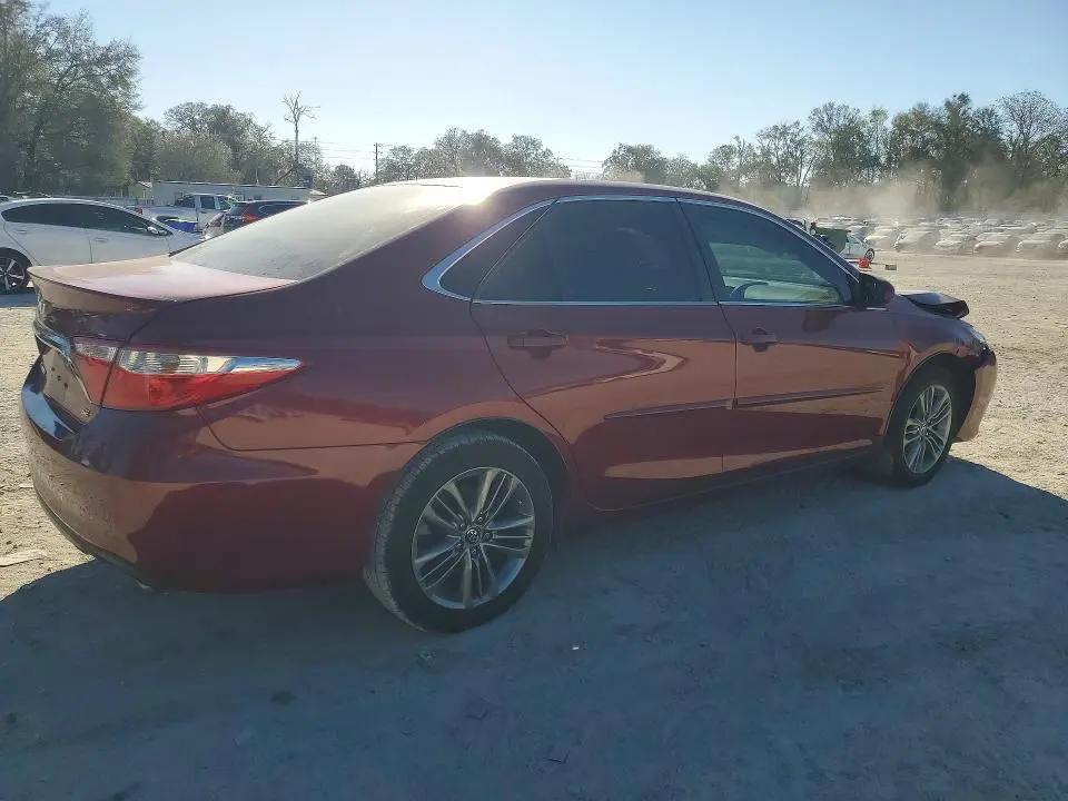 2017 TOYOTA CAMRY SE  