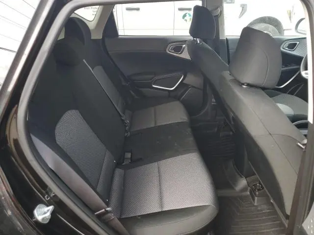 2022 KIA SOUL LX  