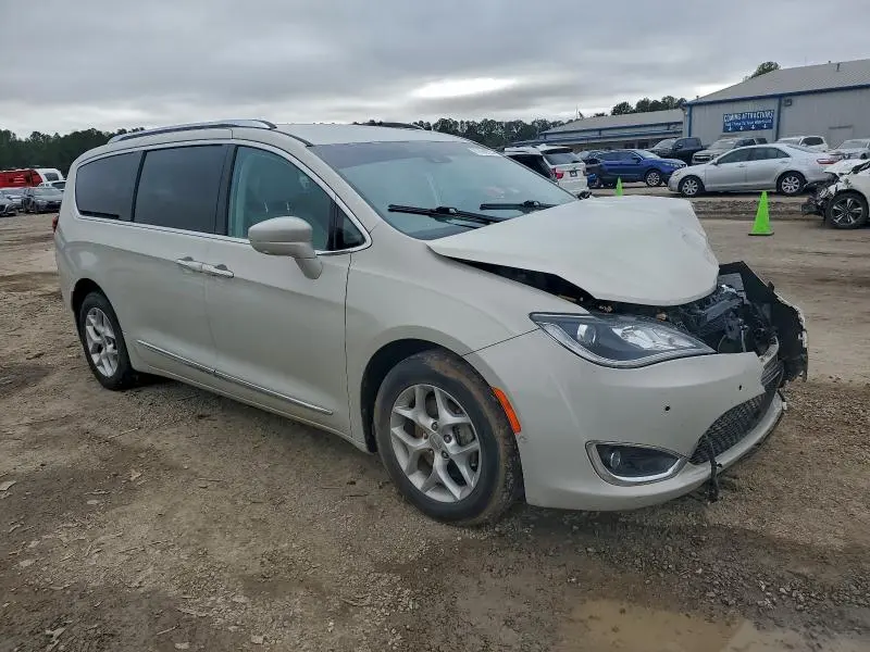 2017 CHRYSLER PACIFICA TOURING L PLUS  