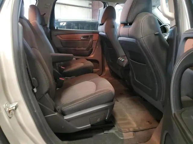 2015 CHEVROLET TRAVERSE LT  