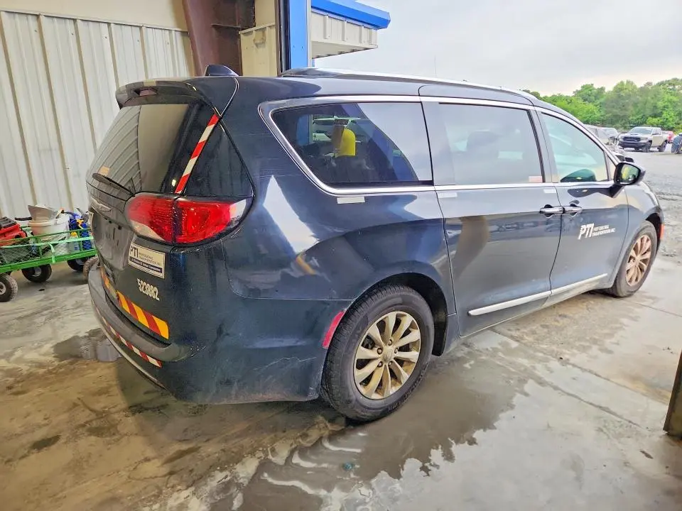 2019 CHRYSLER PACIFICA TOURING L  