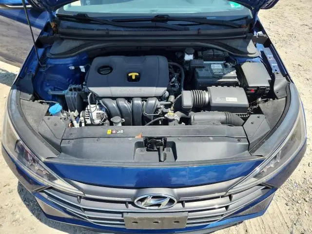 2019 HYUNDAI ELANTRA SE  