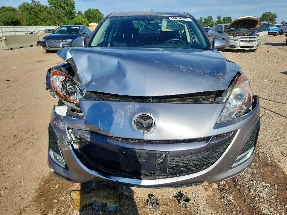2011 MAZDA 3 S  