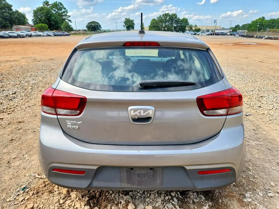 2022 KIA RIO S  