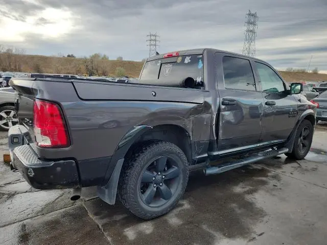 2016 RAM 1500 SLT  