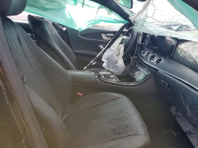 2017 MERCEDES-BENZ E 300  