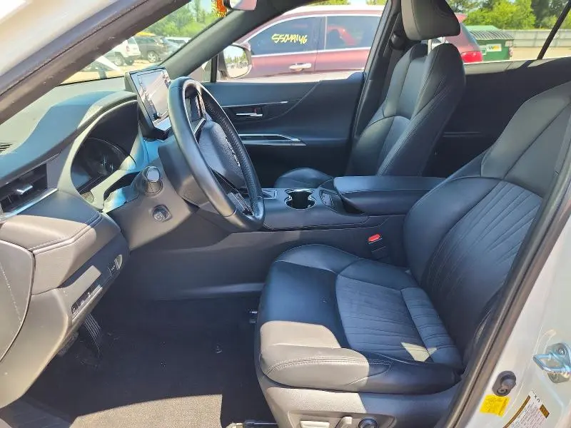 2021 TOYOTA VENZA XLE  