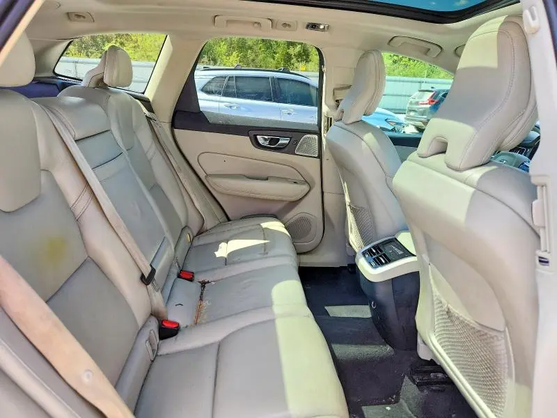 2019 VOLVO XC60 T5 INSCRIPTION  