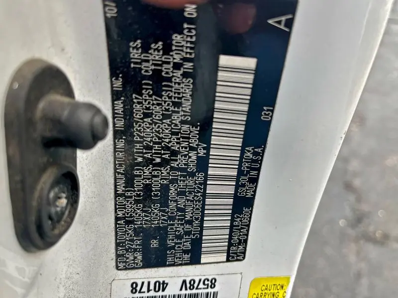 2014 TOYOTA SIENNA XLE  