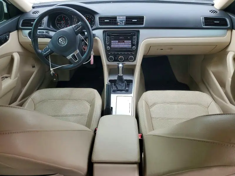 2012 VOLKSWAGEN PASSAT SE  