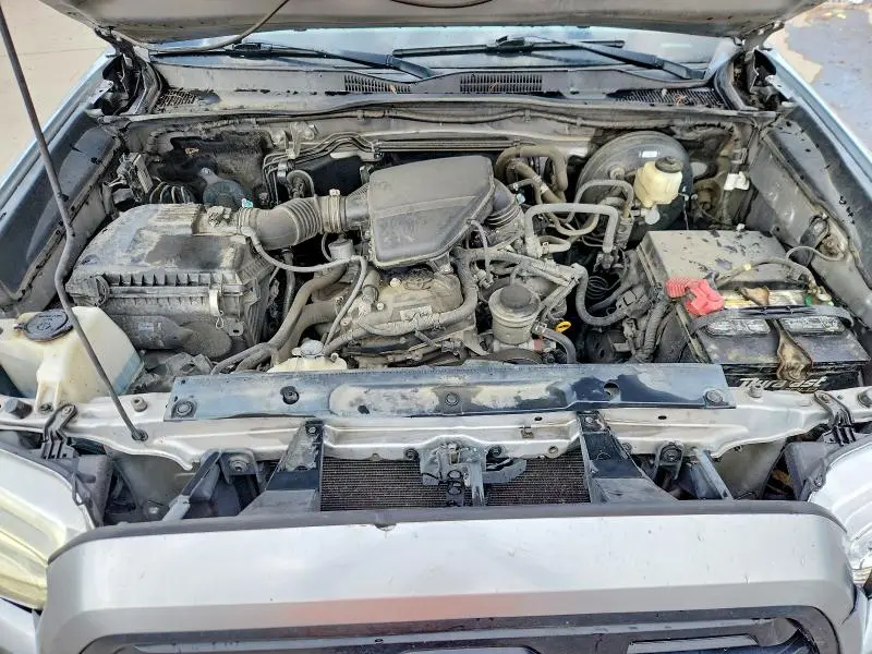 2017 TOYOTA TACOMA SR  