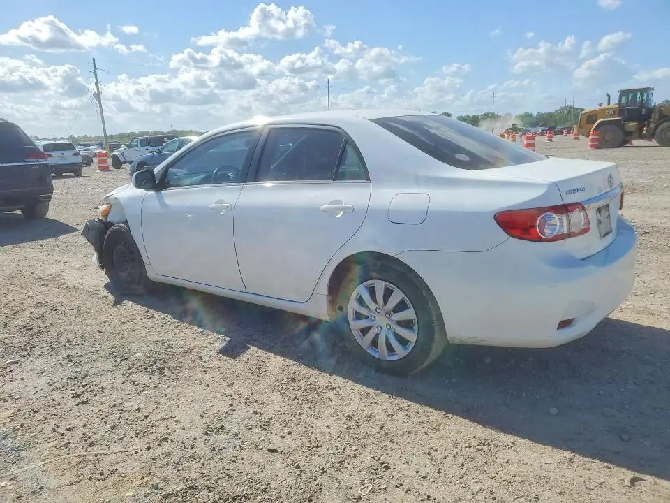 2013 TOYOTA COROLLA LE  