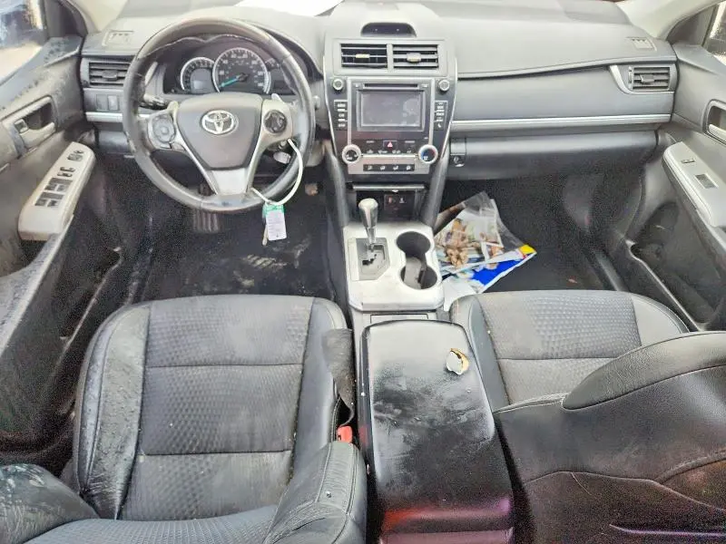 2014 TOYOTA CAMRY SE  