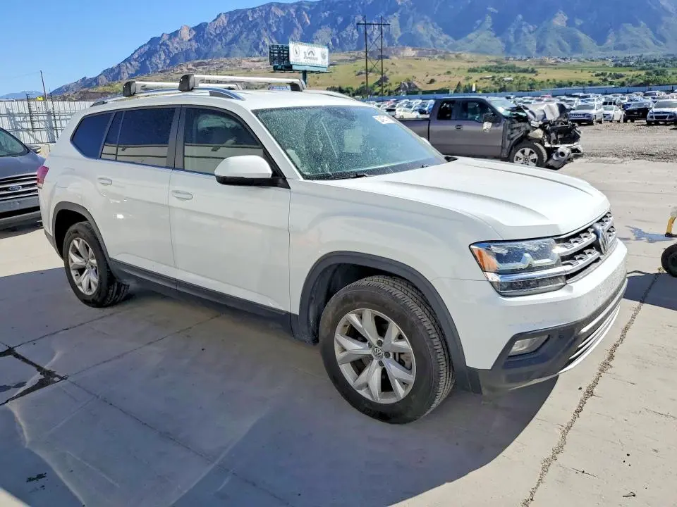 2018 VOLKSWAGEN ATLAS SE  