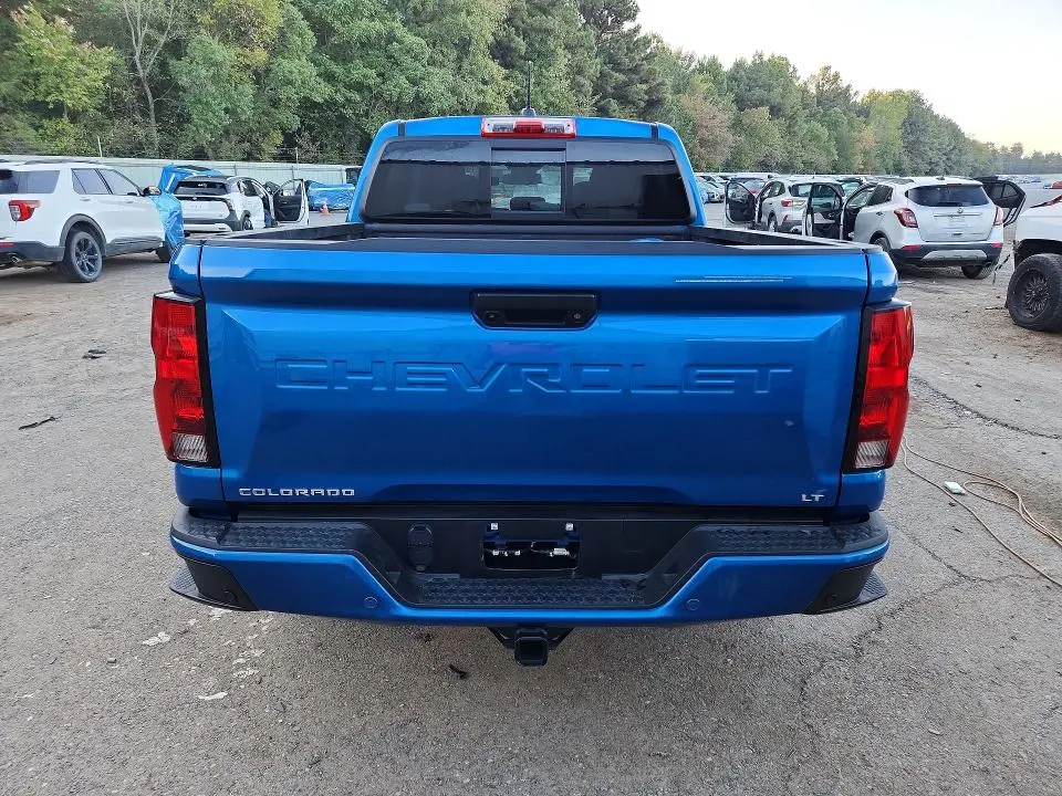 2024 CHEVROLET COLORADO LT  
