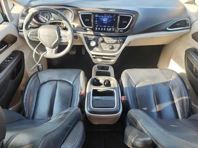 2017 CHRYSLER PACIFICA TOURING L PLUS  