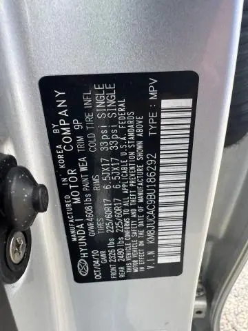2011 HYUNDAI TUCSON GLS  