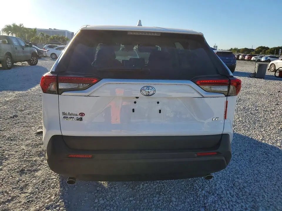 2025 TOYOTA RAV4 LE  