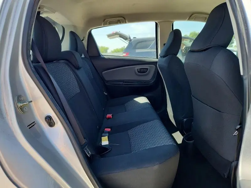 2017 TOYOTA YARIS 5-DOOR L FLEET  