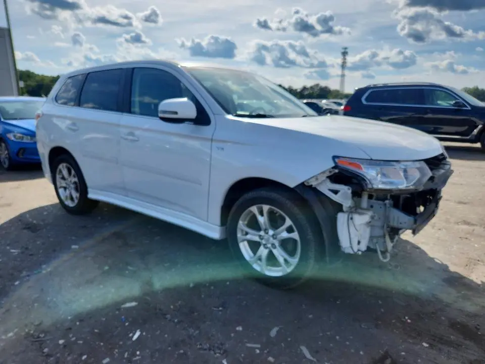 2014 MITSUBISHI OUTLANDER GT  