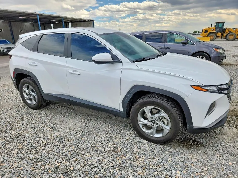 2024 HYUNDAI TUCSON   