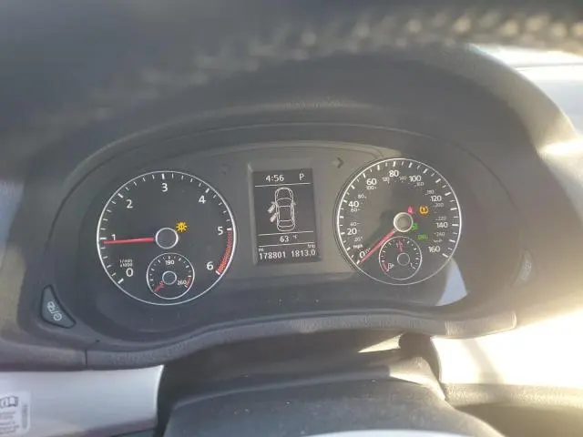 2013 VOLKSWAGEN PASSAT SE  