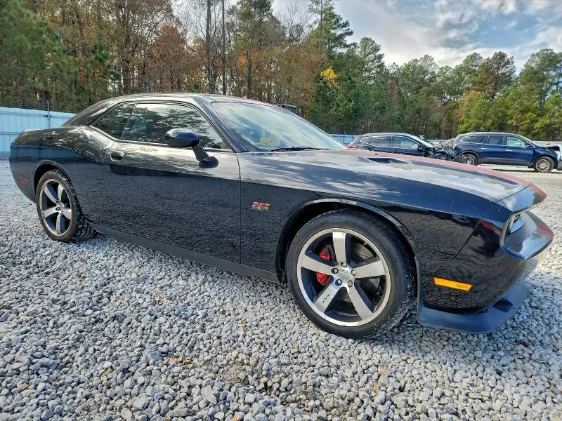 2014 DODGE CHALLENGER SRT-8  