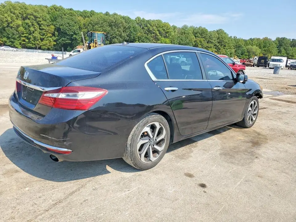 2017 HONDA ACCORD EX  
