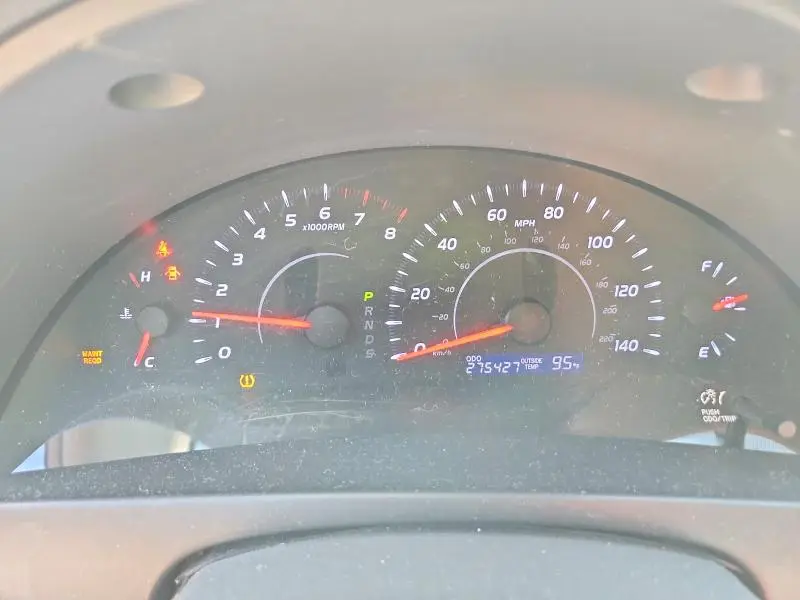 2011 TOYOTA CAMRY LE  